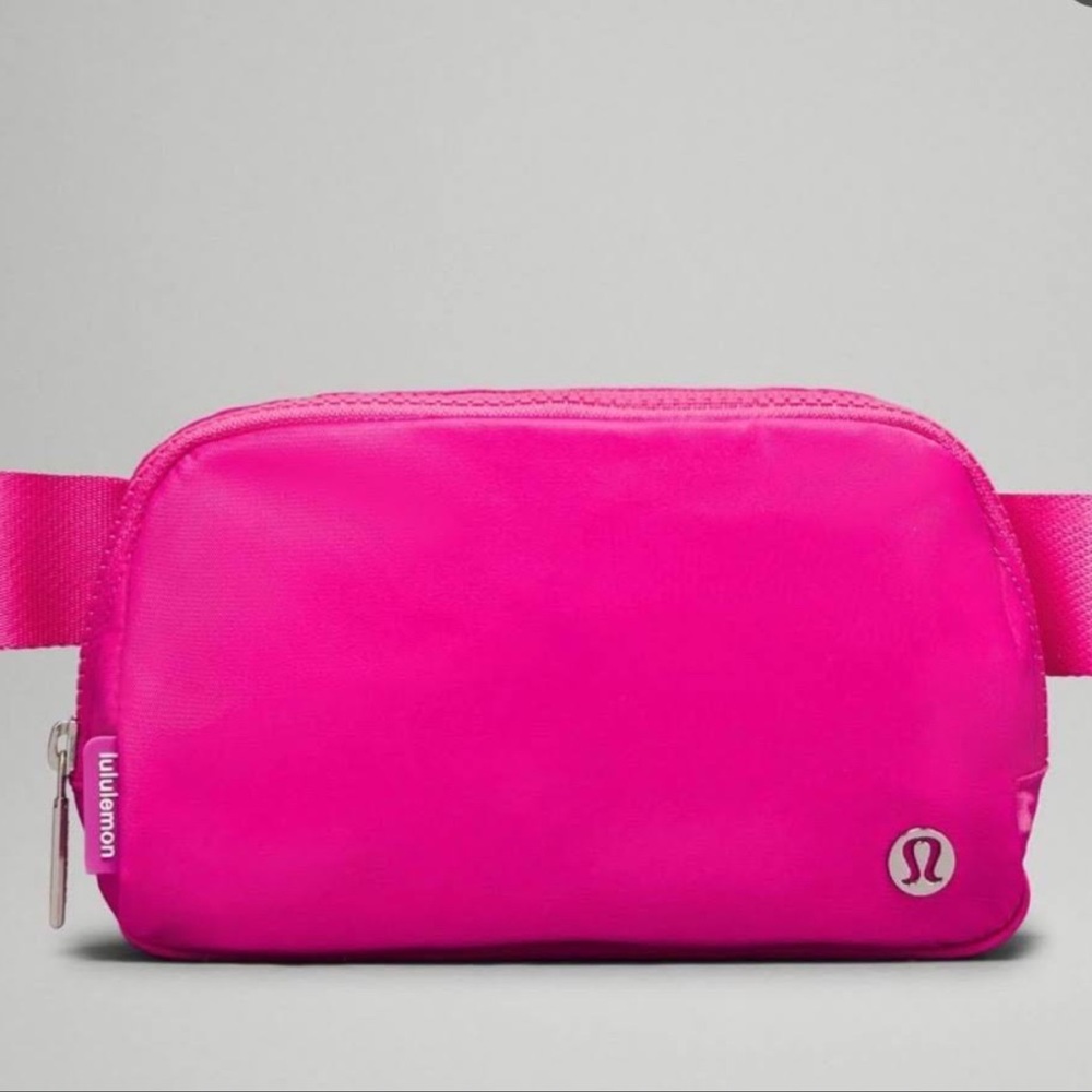 Lululemon sonic pink belt bag 1L